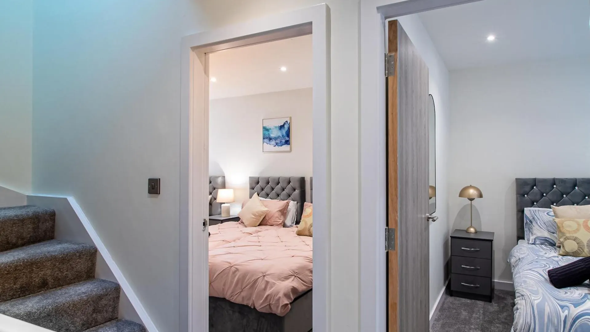 Modern 4-Bed Townhouse, Conveniently Located Near Leeds City Centre - Perfect For Corporate Stays Leeds (West Yorkshire)