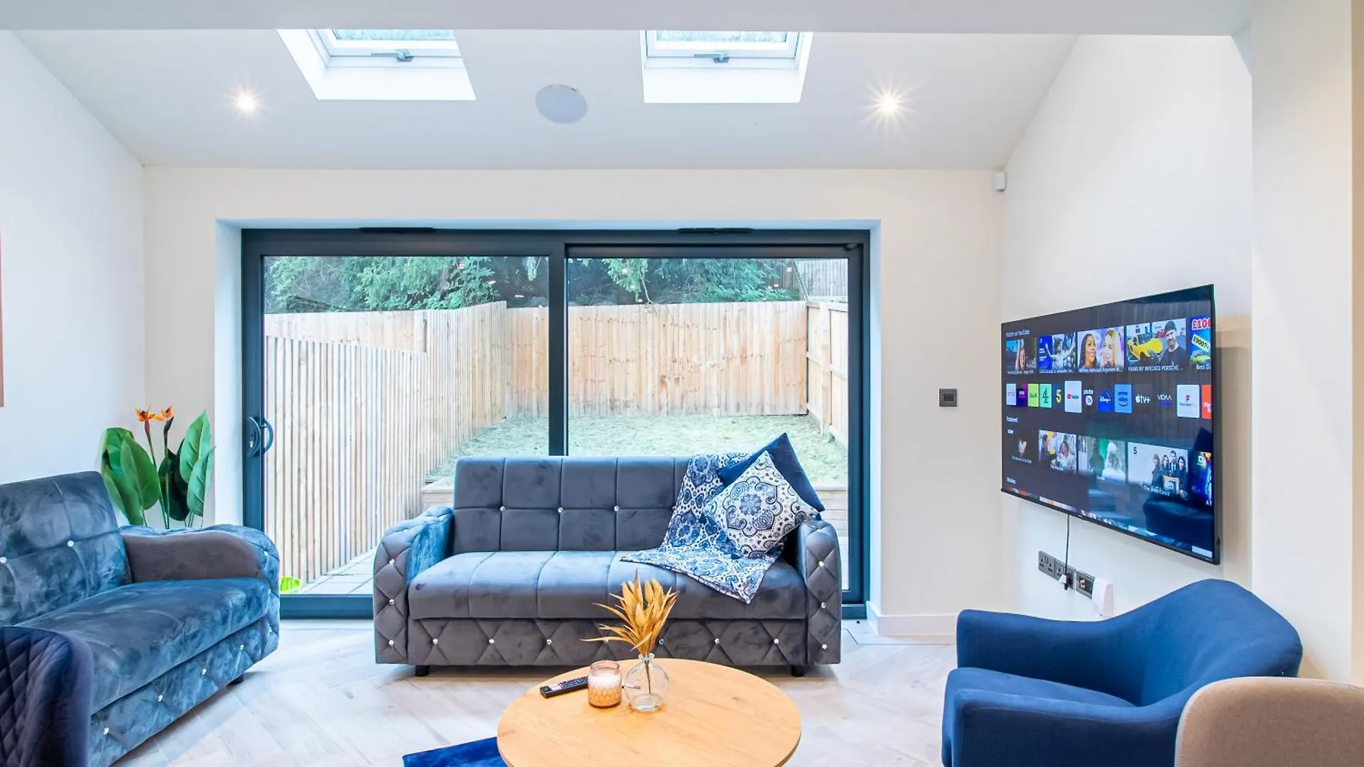 Modern 4-Bed Townhouse, Conveniently Located Near Leeds City Centre - Perfect For Corporate Stays Verenigd Koninkrijk